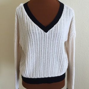 🔵 3/$20 Ivory and Black Knit V-Neck